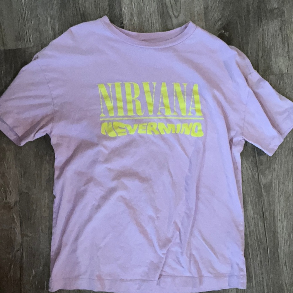 graphic tee